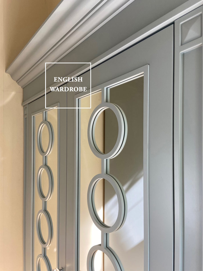 Surrey Hills Mansion House Hall Shoe Cabinet with Fretwork